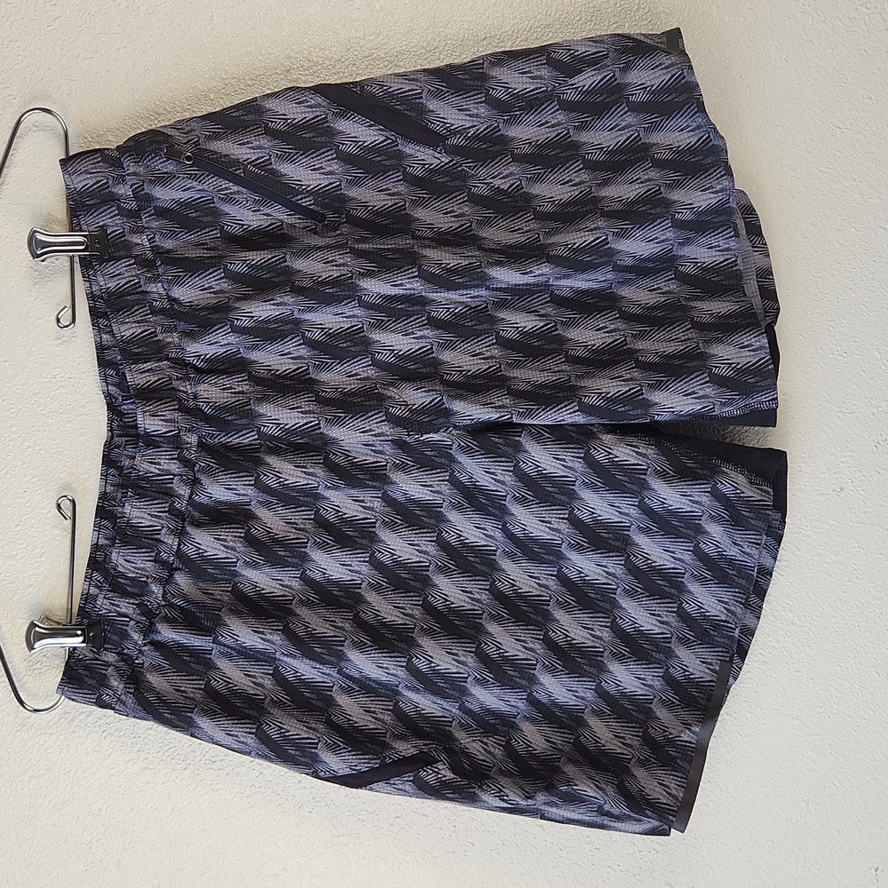 Lululemon Surge Lined Short 7" Size L